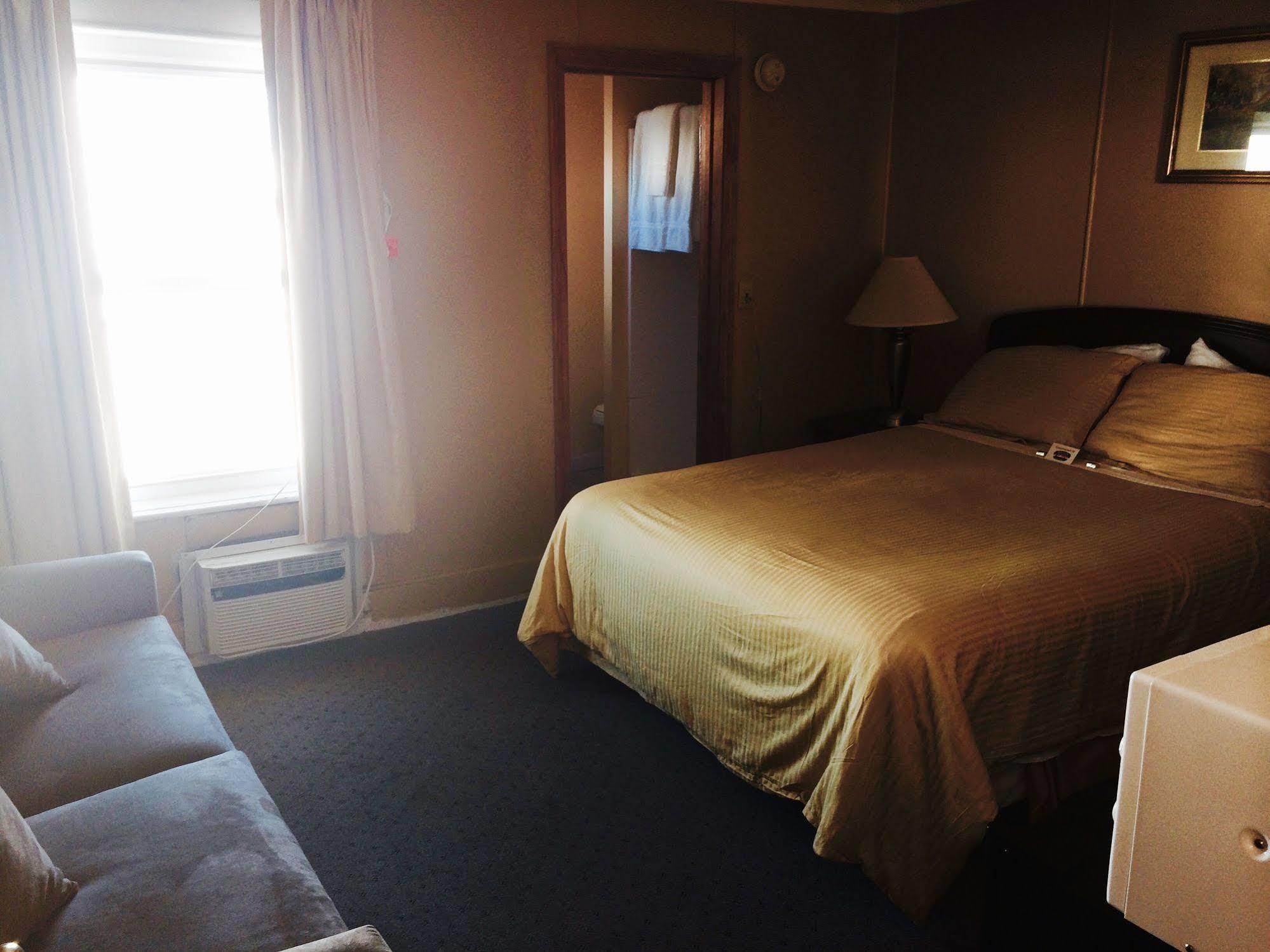 The Moulton Hotel ハンプトン エクステリア 写真