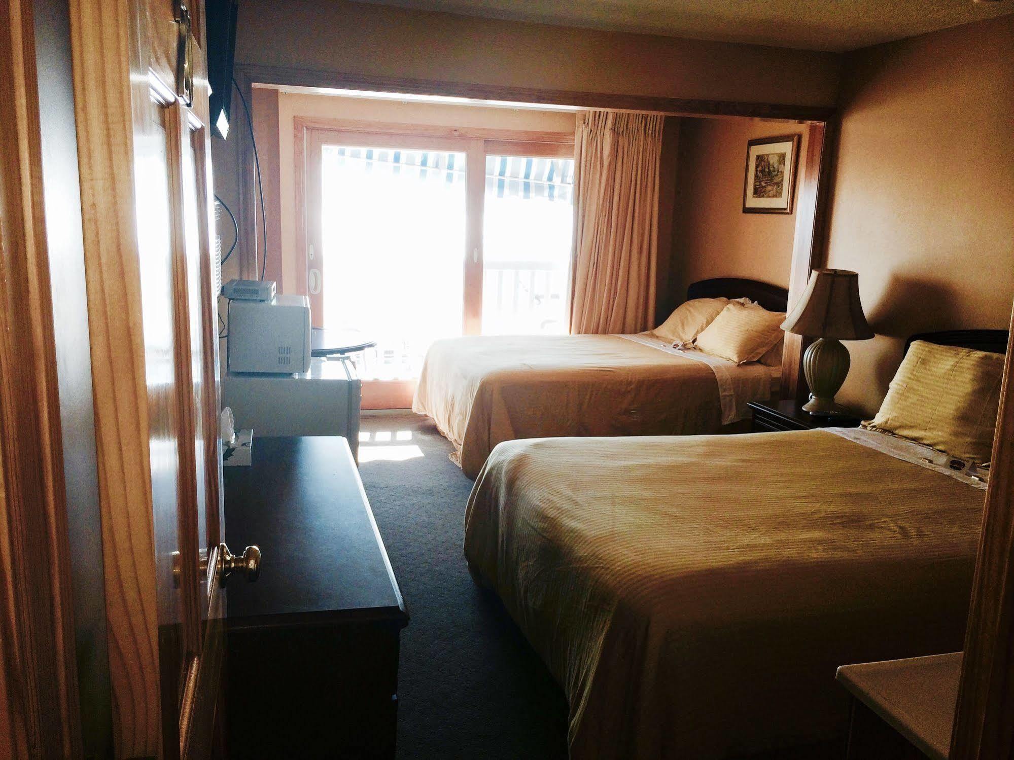 The Moulton Hotel ハンプトン エクステリア 写真